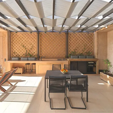 Holiday home Sea View Garden Piraeus